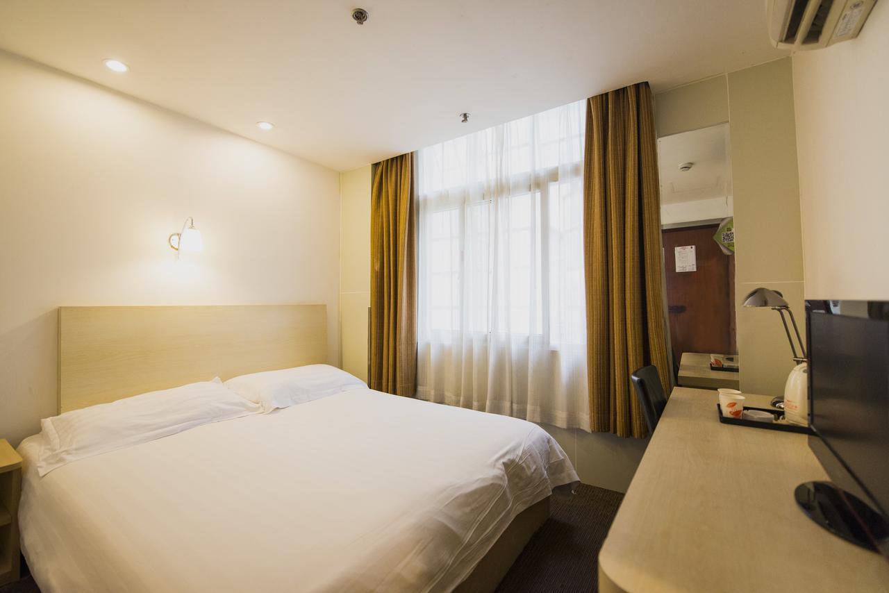 Motel Chongqing Jiefangbai Hongyadong Pedestrian Street Екстер'єр фото